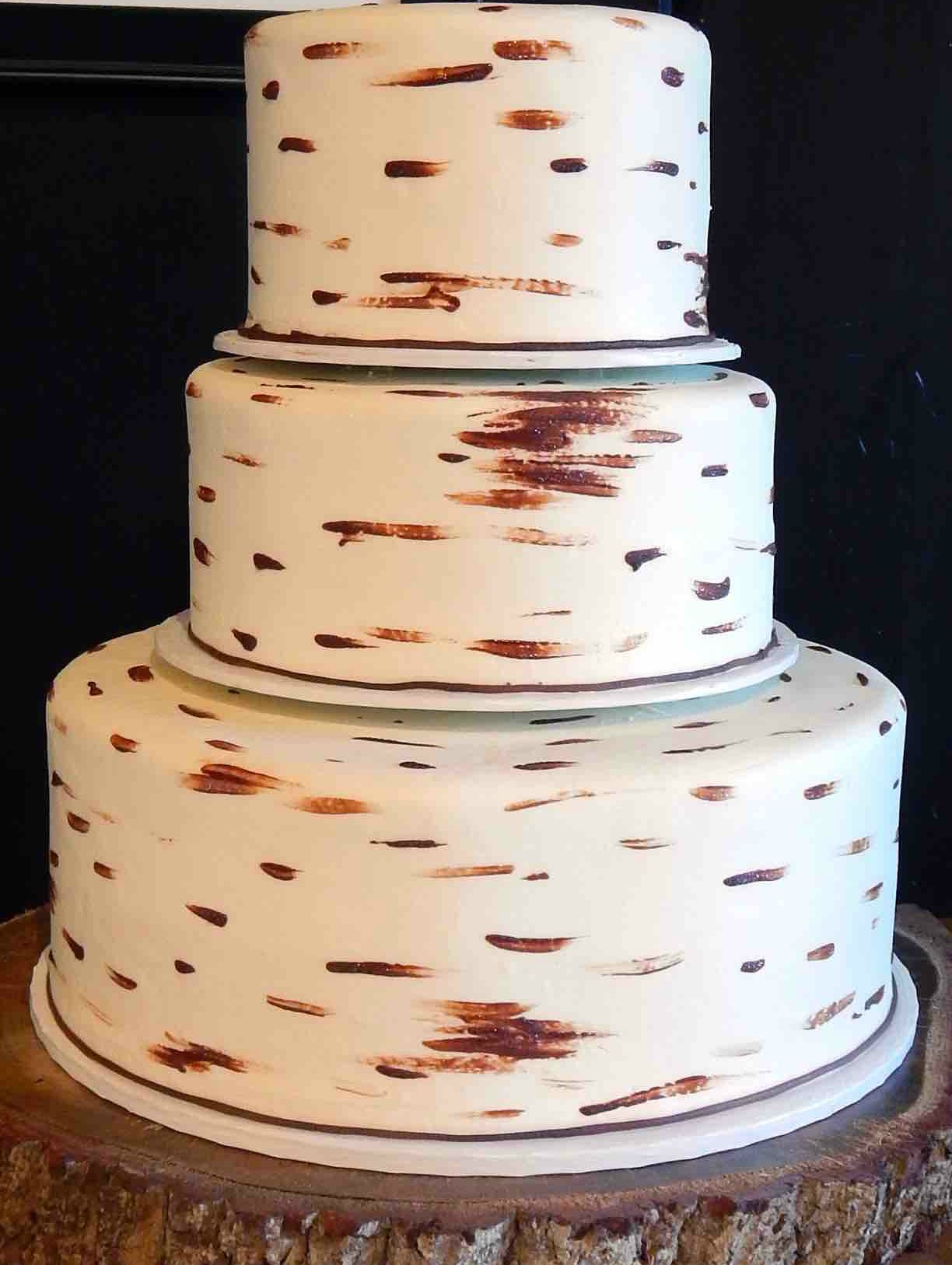 Buttercream wedding cakes and desserts